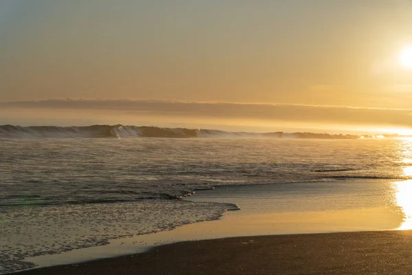 Золотой Восход Солнца Серф Пляже Паппа Оранга Новая Зеландия — стоковое фото