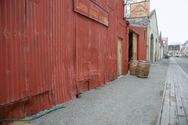 Oamaru Yeni Zelanda 5 Mart 2010; Eski Oamaru kasabasının miras bölgesinde bulunan tarihi Ahır ve Demirhane binası.