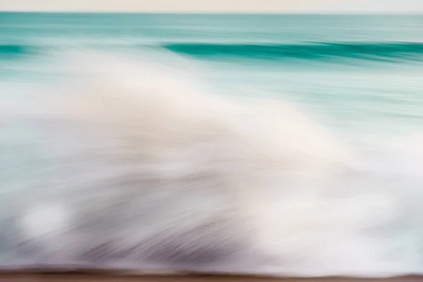 Coastal Abstract Flying Spray Crashing Waves Horizontal Camera Movement Background — Stock Photo, Image