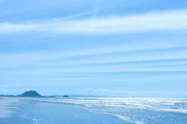 Голубые Тона Фоне Прибрежного Изображения Вдоль Пляжа Паппа Горы Маазануи — стоковое фото