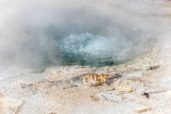 Ατμοσφαιρική Πισίνα Ζεστό Νερό Στο Γεωθερμικό Τοπίο Του Ωρακέι Κοράκου — Φωτογραφία Αρχείου