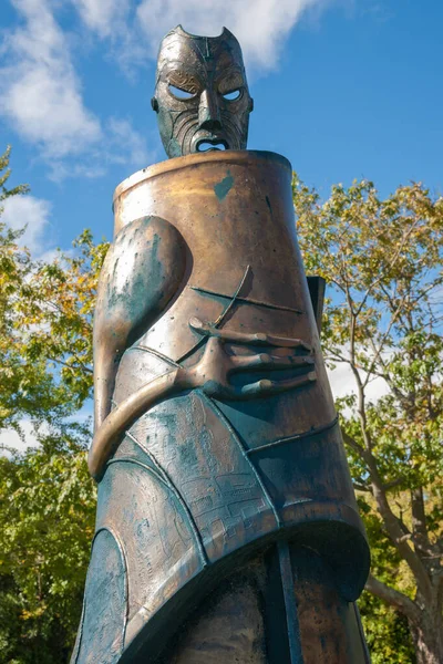 Rotorua Nouvelle Zélande Mars 2011 Une Des Deux Figures Sculpture — Photo