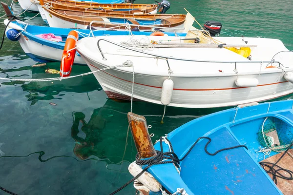 Vernazza Italy April 2011 Quaint European Boats Moored Tied Cinque — Stock Photo, Image