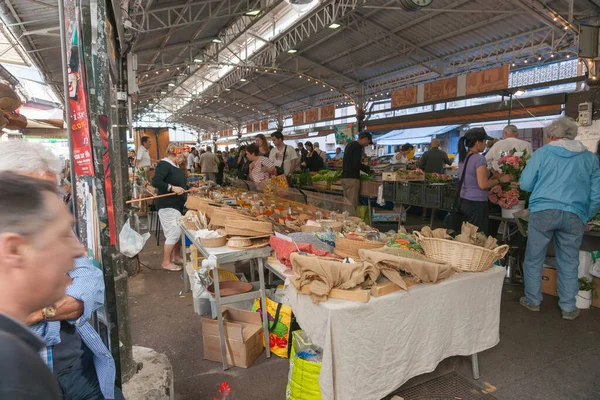 Antibes Francie Května 2011 Provenční Trhy Nabízející Produkty Koření Markthalle — Stock fotografie