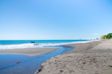 Kuzey Adası 'ndaki Oakura Sahili batı kıyısı, Taranaki Yeni Zelanda.