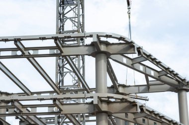 Tauranga Yeni Zelanda - 11 Nisan 2025; Şehir merkezinde yeni ticari bina inşaatı.