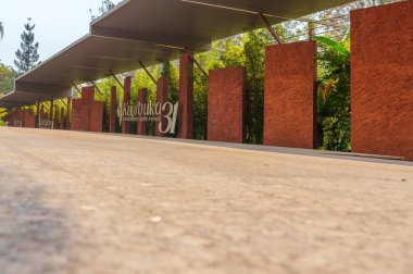 Kigali Ruanda - 3 Eylül 2025; 1994 Ruanda 'da Tutsi' ye karşı soykırım: Kigali 'deki Soykırım Müzesi gerekçesiyle Kwibuka Anıtını Birleştir-Birleştir-Yenile,