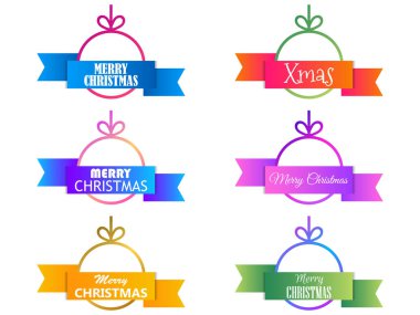 Üzerinde fiyonk ve kurdele bulunan noel süsleri koleksiyonu. Mutlu noeller. Noel ağacı süslemesi. Kutlama kartı, ambalaj kağıdı ve pankart için Xmas tasarımı. Vektör illüstrasyonu