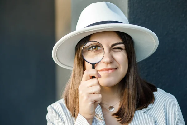 Curious Young Woman Looking Magnifying Glass — Stock Photo, Image