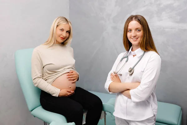 Gynecologist Preparing Examination Procedure Pregnant Woman Sitting Gynecological Chair Office — Stock Photo, Image