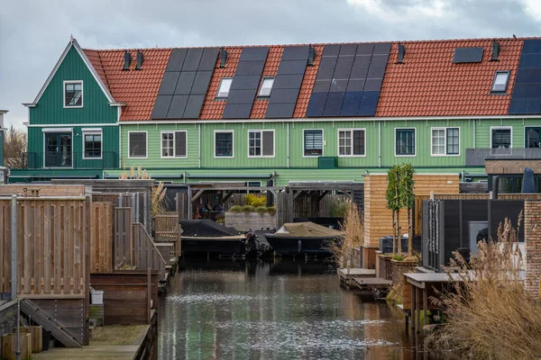 Lakóövezet Zaandamban Észak Hollandiában Modern Holland Házak Napelemekkel — Stock Fotó