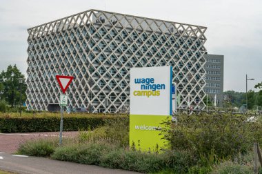 Wageningen, Hollanda, 11.08.2023, Wageningen Üniversitesi 'nin bir parçası olan Wageningen Kampüsü ve Atlas Binası İmza Kurulu