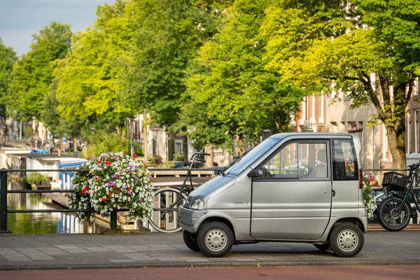 Amsterdam Holandia 2023 Holenderski Pojazd Dwumiejscowy Canta Sklasyfikowany Jako Pomoc — Zdjęcie stockowe