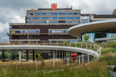 Amsterdam, Hollanda, 26.08.2023, Amsterdam UMC akademik hastanesinin dışı, Üniversite Tıp Merkezleri