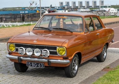 Lelystad, Hollanda, 16.06.2024, Klasik araba Opel Kadett 12, 1974 'ten The National Old timer Day' de