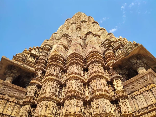 stock image KHAJURAHO, MADHYA PRADESH, INDIA - MAY 31, 2023: Famous sculpture, Khajuraho, Madhya Pradesh, India.