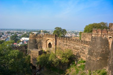 JHANSI, UTTAR PRADESH, Hindistan - 12 Mayıs 2023: Jhansi kalesi, Jhansi, Uttar Pradesh, Hindistan.
