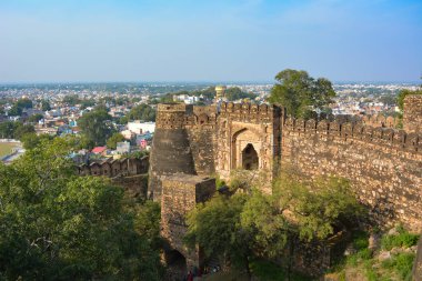 JHANSI, UTTAR PRADESH, Hindistan - 12 Mayıs 2023: Jhansi kalesi, Jhansi, Uttar Pradesh, Hindistan.