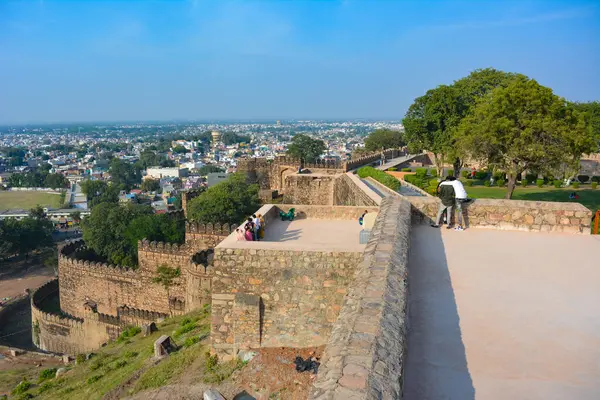 JHANSI, UTTAR PRADESH, Hindistan - 12 Mayıs 2023: Jhansi kalesi, Jhansi, Uttar Pradesh, Hindistan.