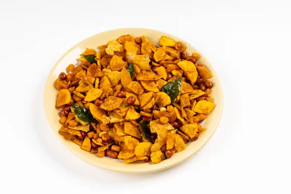 Mixtureは 一般的に Chivda または ナムライス として知られています インドで人気のある美味しいスナック さまざまなクランチと風味豊かな食材の混合物です — ストック写真