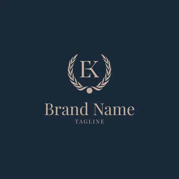 Letra Inicial Con Plantilla Real Elegante Con Logotipo Corona Vector —  Fotos de Stock
