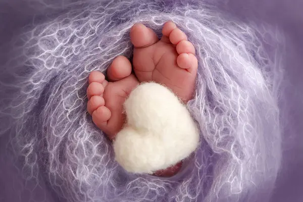 Pequeño Pie Bebé Recién Nacido Pies Suaves Recién Nacido Una Fotos de stock
