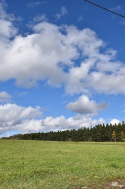 Baharda bir çiftlik, Qubec, Kanada
