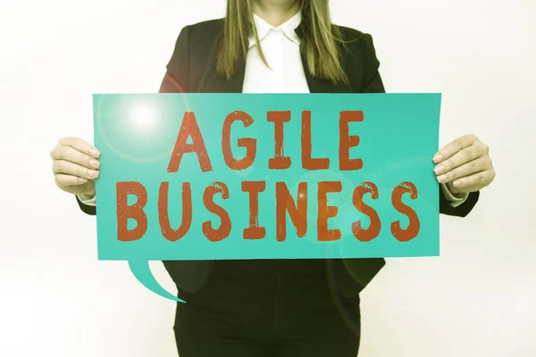 Text Bildtext Presenterar Agile Business Internet Concept Förmåga Att Anpassa — Stockfoto