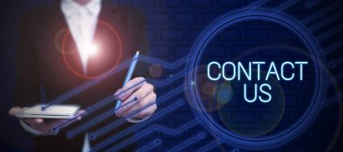 Konsept başlık Bizimle İletişim, telekom üzerinden kostüm hizmeti sunan kişi iş dünyası gösteri grubu