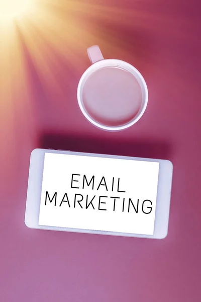 Podpis Tekstowy Prezentujący Email Marketing Internet Concept Przyciągający Potencjalnych Nabywców — Zdjęcie stockowe