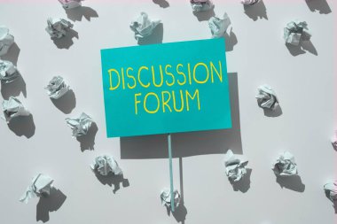 Tartışma Forumu 'nu gösteren imza, Kelime Yasal Çağ' dan önce işten ayrılma pratiği Önemli İleti Yerleştirilmiş Konuşma Baloncuğu.