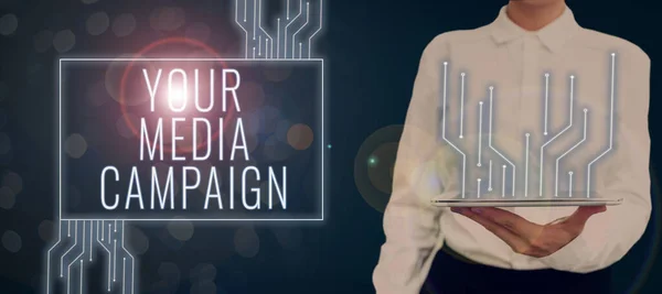 Your Media Campaign 인터넷 성공적 마케팅 Frame Leaves Flowers Important — 스톡 사진