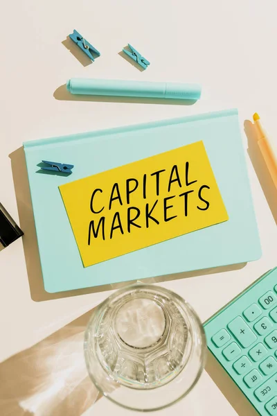 Escribir Mostrando Texto Mercados Capital Compradores Vendedores Concepto Negocio Participan — Foto de Stock
