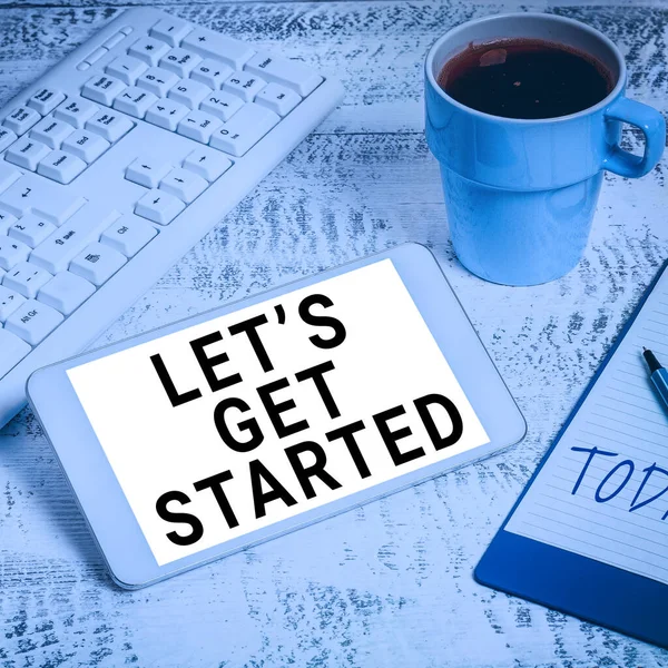 Podpis Tekstowy Prezentujący Lets Get Start Przegląd Biznesowy Zachęcający Kogoś — Zdjęcie stockowe