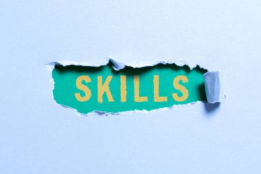 İlham veren becerileri, iş genel bakış yeteneğini gösteren metin verilen zaman ve enerji içinde, modern teknolojiyi gösteren Hexagon 'da, Doktor Dijital S' e kalem doğrultuyor..