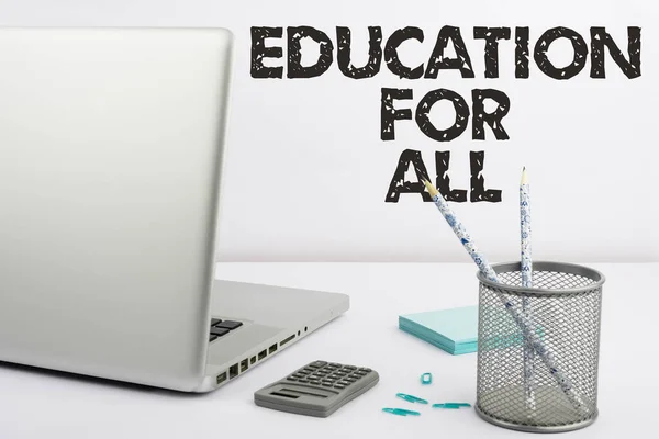Tekst Met Inspiratie Onderwijs Voor Iedereen Zakelijke Aanpak Doorgaan Met — Stockfoto