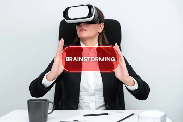 Bildunterschrift Brain Storming Business Präsentiert Langfristige Marketing Unterstützung Für Ein — Stockfoto