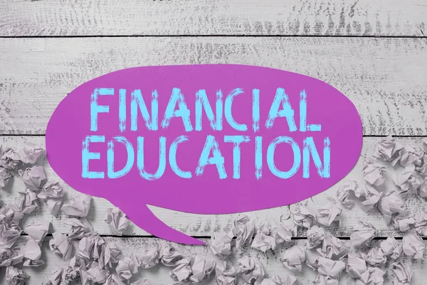 Znak Tekstowy Pokazujący Edukacja Finansowa Przegląd Działalności Procesu Przywrócenia Usługi — Zdjęcie stockowe
