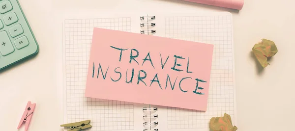 Έννοια Λεζάντα Travel Insurance Word Καλύπτει Έξοδα Και Τις Ζημίες — Φωτογραφία Αρχείου