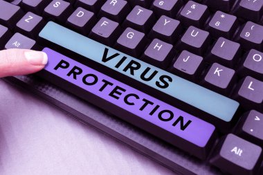 Bilgisayarları kötü amaçlı yazılımdan korumak için tasarlanmış Virüs Koruma, İş Genel Görünümü programını sunan metin başlığı