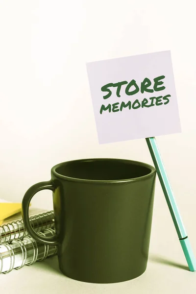Написание Отображения Текста Store Memories Бизнес Подход Процесс Ввода Хранения — стоковое фото