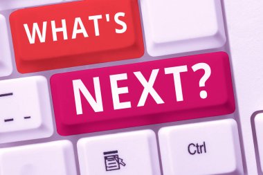 İlham kaynağı gösteren metin Sonraki Soru, İş Genel Görünümü Sırayla Çalışma için Strateji ve İş Görüşü Bekliyor