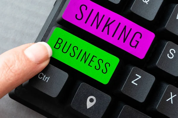 비즈니스 Sinking Business 사인을 인상은 회사나 실패하고 있다는 — 스톡 사진