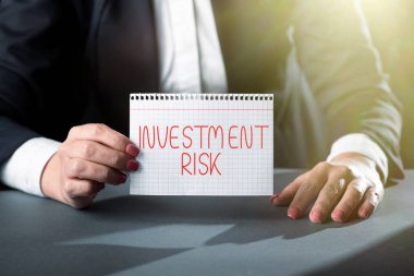 Kavramsal görünüm Yatırım Riski, kavramsal anlamda potansiyel finansal kaybın kazanca göre olasılığıdır