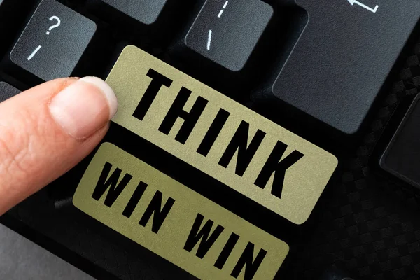 Inspiración Mostrando Signo Think Win Win Concepto Negocio Estrategia Negocios — Foto de Stock