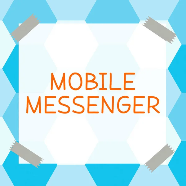 Концептуальный Дисплей Mobile Messenger Концепция Означает Мобильный Инструмент Который Позволяет — стоковое фото