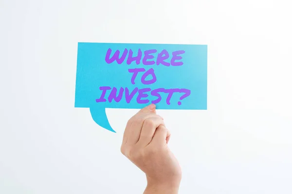 Tekst Pokazujący Inspirację Gdzie Inwestować Pytania Business Concept Fundraising Money — Zdjęcie stockowe