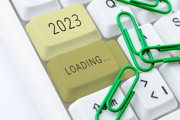 2023 Loading Business Overview 진행중인 일련의 사건들로 구성된 텍스트 캡션이다 — 스톡 사진