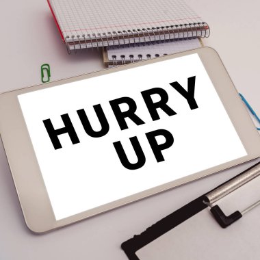 Kavramsal manşet. Acele et, iş görüşmeleri. Birinden çok hızlı bir iş yapmasını istiyoruz.