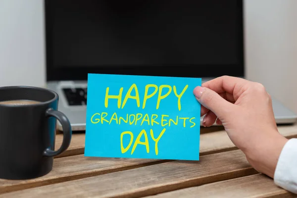 Konceptuell Visning Lycklig Mor Och Farföräldradag Begreppsinnebörd Äldre Personer Eller — Stockfoto